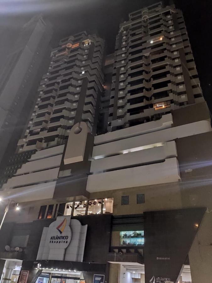 Apto A 30M Da Praia Sobre Shopping Atlantico Balneário Camboriú Exterior foto