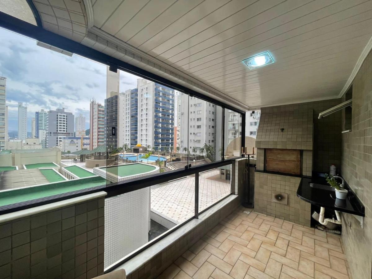 Apto A 30M Da Praia Sobre Shopping Atlantico Balneário Camboriú Exterior foto